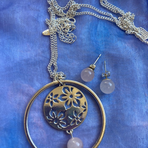 A vintage Necklace Set for girl/woman (ring, pendant on a chain, and earrings) - Picture 4 of 9